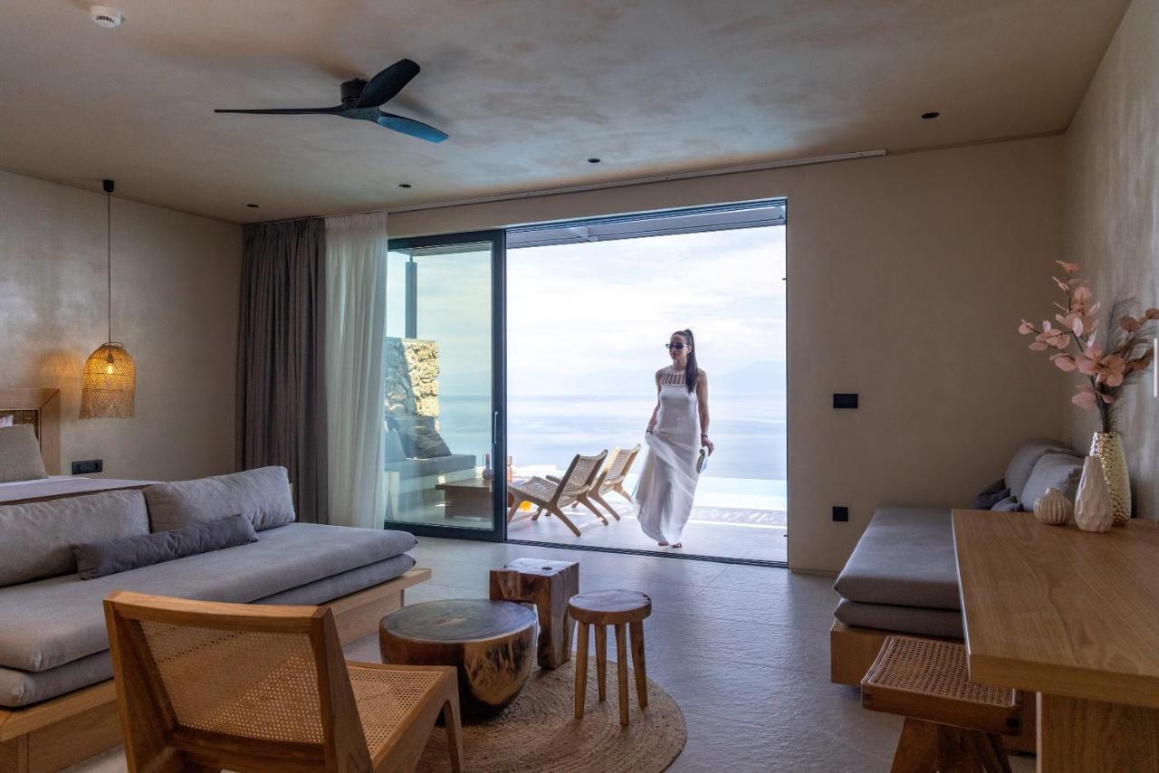 ​Le Grand Bleu Resort Derveni Exterior foto