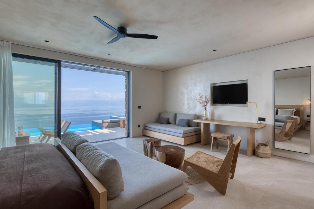 ​Le Grand Bleu Resort Derveni Exterior foto